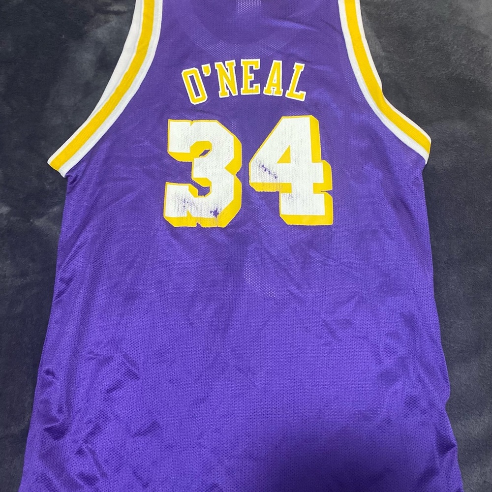 Shaquille O’Neal lakers purple champion jersey